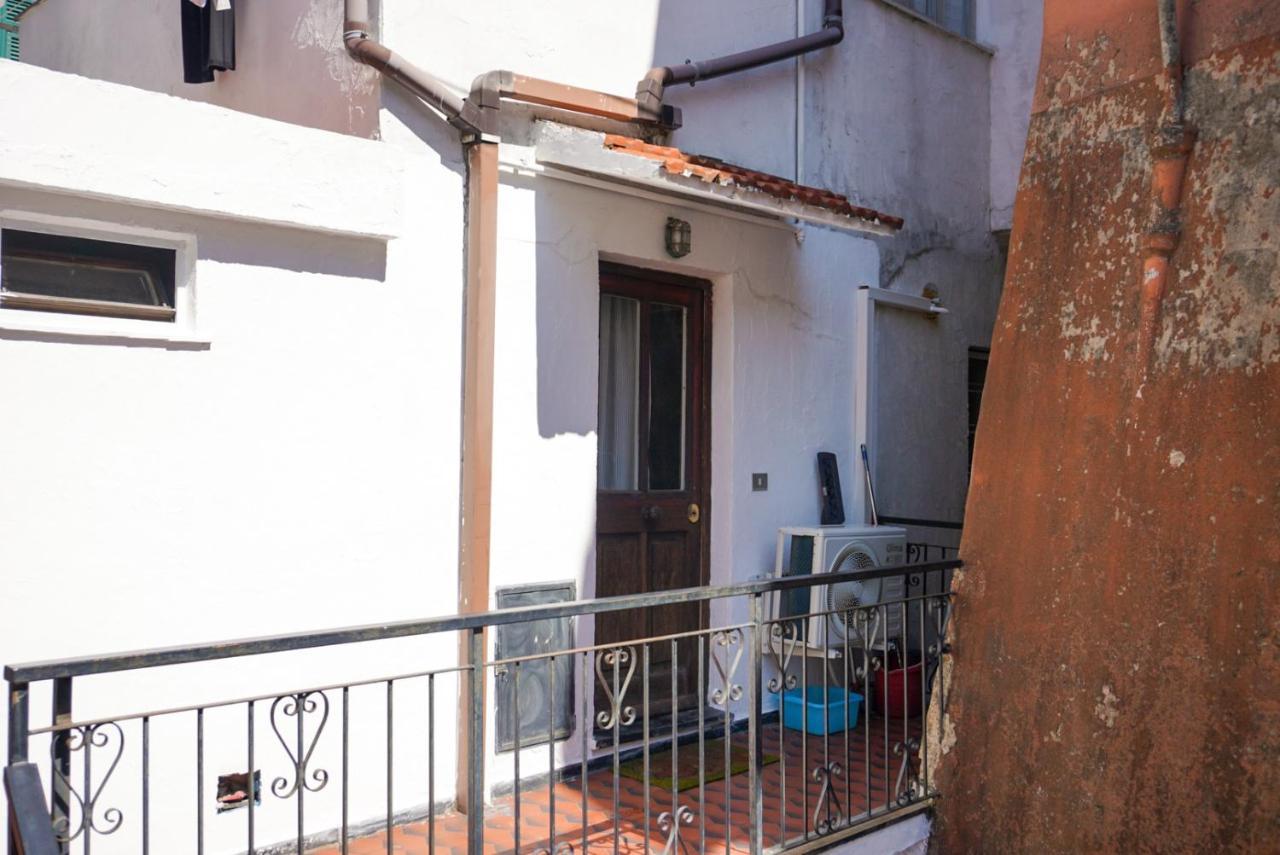 Monolocale A 50 Metri Dal Mare Apartment Celle Ligure Exterior foto